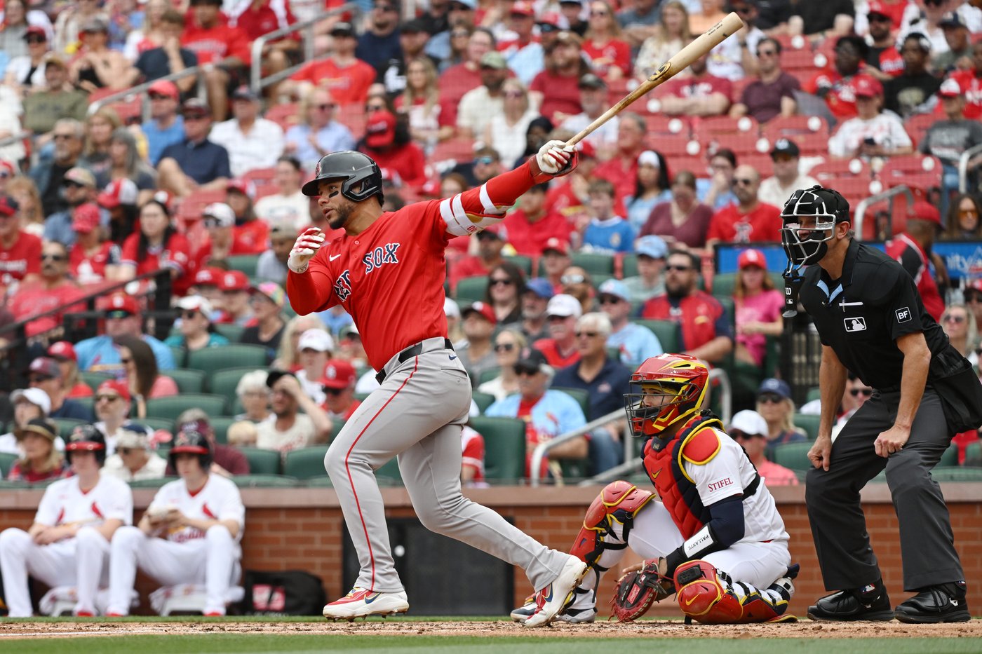 Red Sox first baseman Willson Contreras comes up big against his former team in St. Louis | iNFOnews.ca