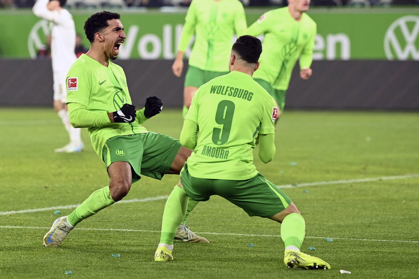 Wind powers Wolfsburg to 4-3 win after trailing Mainz three times in Bundesliga thriller | iNFOnews.ca Wind powers Wolfsburg to 4-3 win after trailing Mainz three times in Bundesliga thriller | iNFOnews.ca