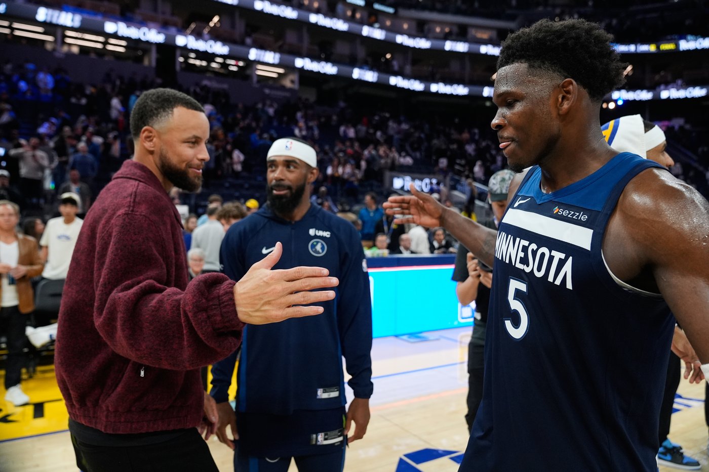 Stephen Curry to resume full team practices in the coming days as he recovers from knee injury | iNFOnews.ca Stephen Curry to resume full team practices in the coming days as he recovers from knee injury | iNFOnews.ca