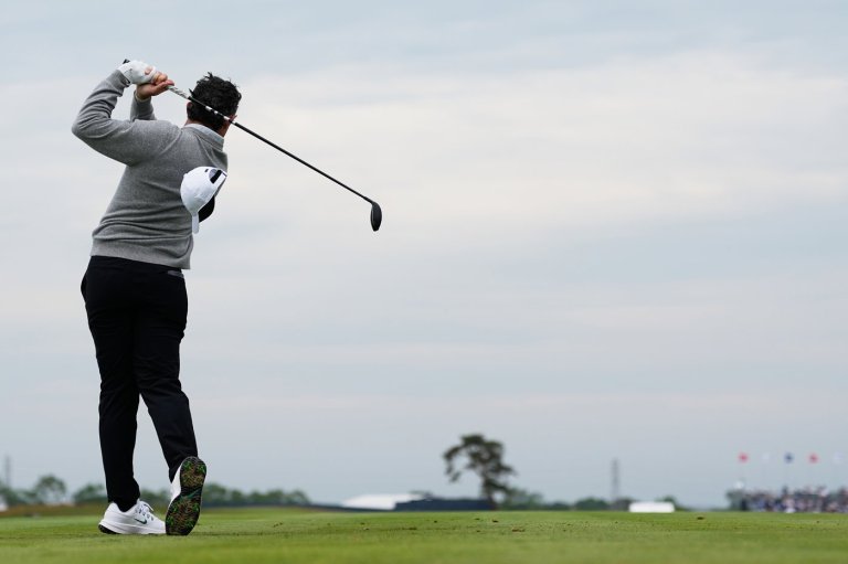 Rory McIlroy's up and down day: Making eagle and scrambling for par to stay in US Open hunt | iNFOnews.ca