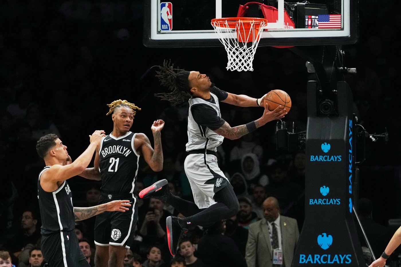 Julian Champagnie scores 26 and Spurs cruise to 11th straight win, 126-110 over Nets | iNFOnews.ca Julian Champagnie scores 26 and Spurs cruise to 11th straight win, 126-110 over Nets | iNFOnews.ca