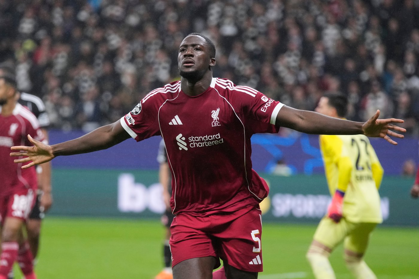 Liverpool rebounds with 5-1 win at Frankfurt in Champions League; Chelsea and Bayern also win big | iNFOnews.ca Liverpool rebounds with 5-1 win at Frankfurt in Champions League; Chelsea and Bayern also win big | iNFOnews.ca