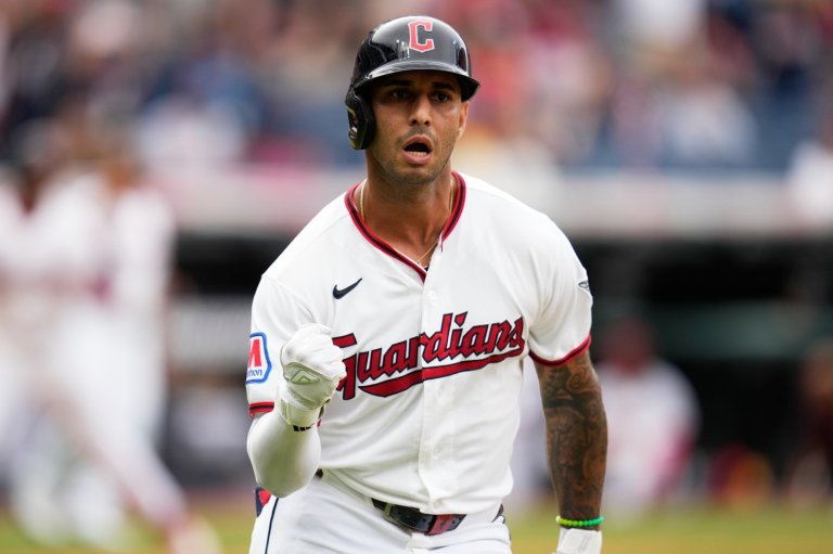 Brayan Rocchio's walk-off homer gives Guardians a 7-6 comeback win over Tigers | iNFOnews.ca