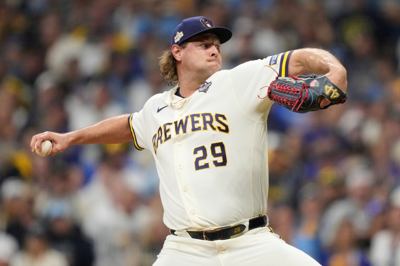 Brewers withstand Rays' comeback attempt to win 3-2 in Game 1 of World Series | iNFOnews.ca Brewers withstand Rays' comeback attempt to win 3-2 in Game 1 of World Series | iNFOnews.ca