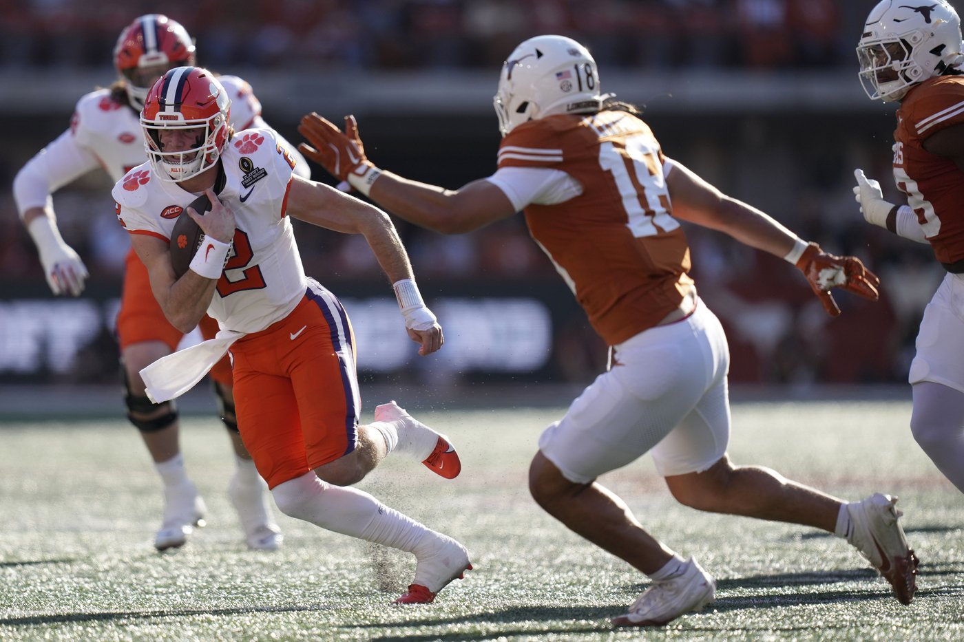 Klubnik not enough to carry Clemson over Texas in homecoming playoff loss | iNFOnews.ca Klubnik not enough to carry Clemson over Texas in homecoming playoff loss | iNFOnews.ca
