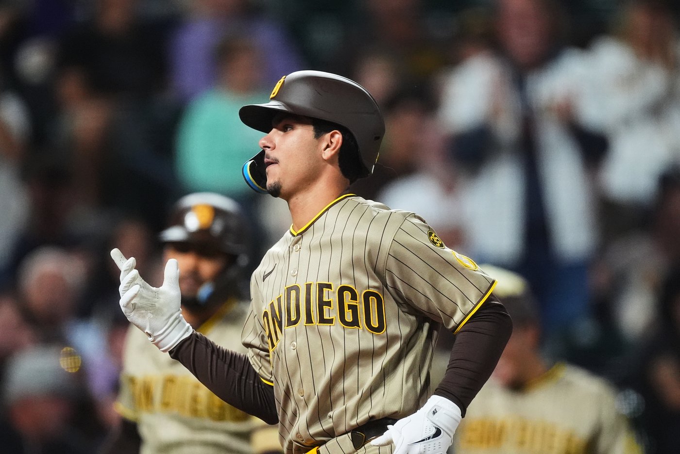 Padres rookie Ethan Salas, 20, becomes youngest catcher in MLB history with a multi-homer game | iNFOnews.ca Padres rookie Ethan Salas, 20, becomes youngest catcher in MLB history with a multi-homer game | iNFOnews.ca