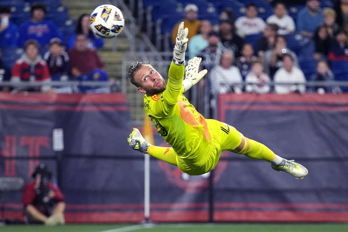 First career goals by Tom Pearce, Nathan Saliba rally Montreal to 2-2 draw with Revolution | iNFOnews.ca First career goals by Tom Pearce, Nathan Saliba rally Montreal to 2-2 draw with Revolution | iNFOnews.ca