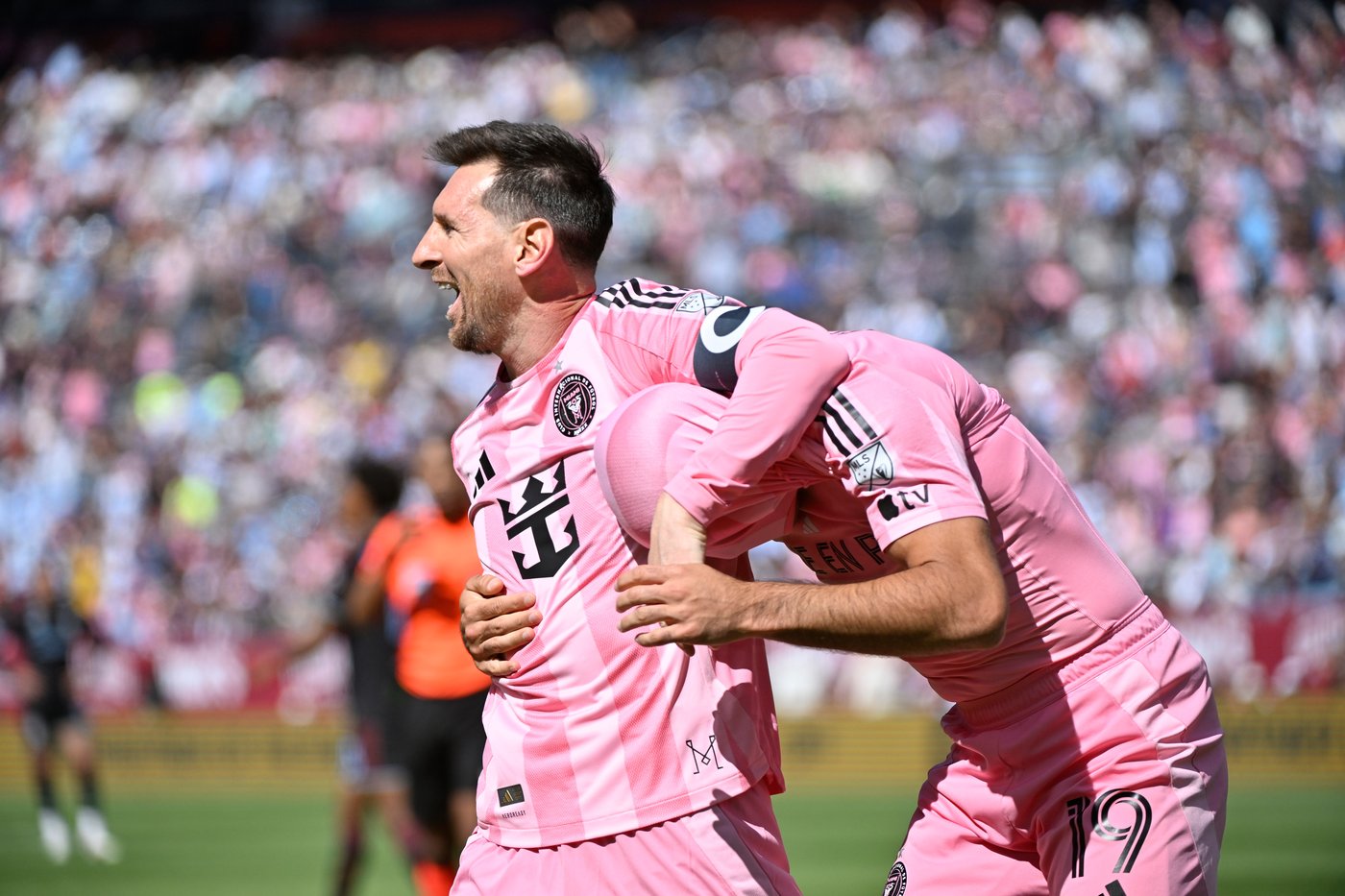 Lionel Messi scores 2 goals, Inter Miami beats Rapids 3-2, extends unbeaten streak to 7 games | iNFOnews.ca Lionel Messi scores 2 goals, Inter Miami beats Rapids 3-2, extends unbeaten streak to 7 games | iNFOnews.ca