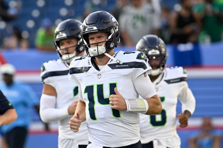 Pro Picks: Seahawks will edge Patriots in a Super Bowl rematch to kick off the NFL season | iNFOnews.ca