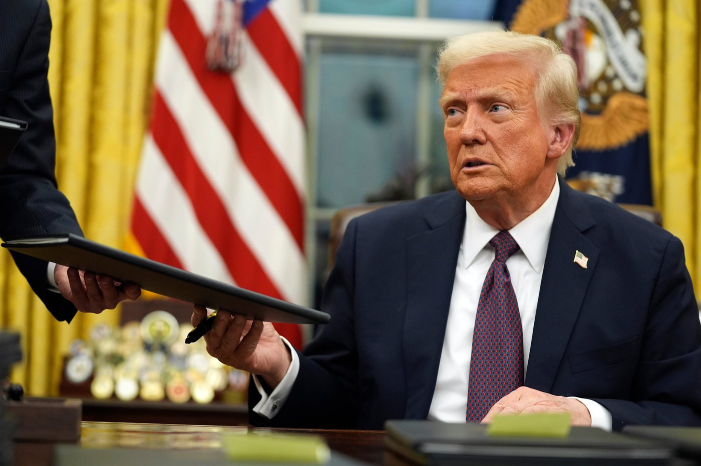 16 states sue the Trump administration over threats to pull funding for sex ed on gender diversity | iNFOnews.ca