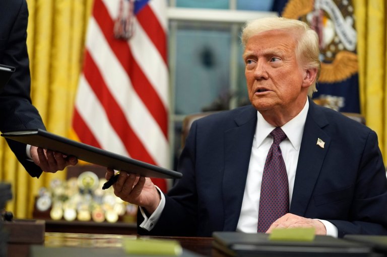 16 states sue the Trump administration over threats to pull funding for sex ed on gender diversity | iNFOnews.ca