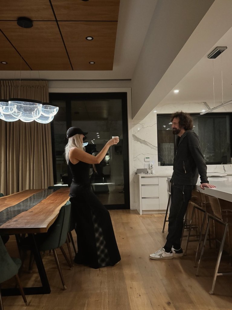 How an Ontario family home became Shane Hollander's love nest in 'Heated Rivalry' | iNFOnews.ca