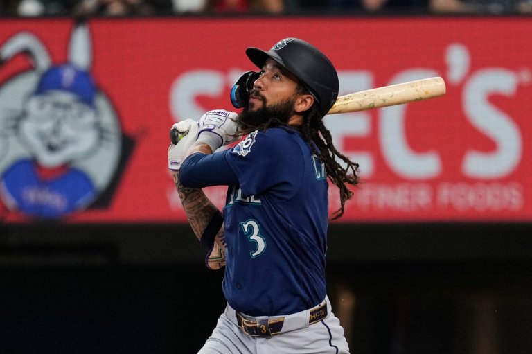 Mariners place shortstop J.P. Crawford on 10-day injured list with left wrist inflammation | iNFOnews.ca