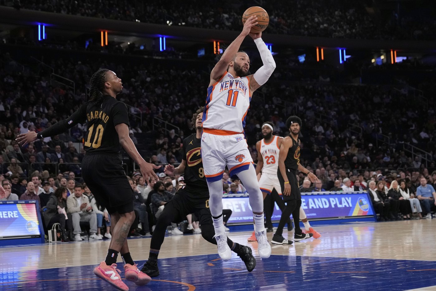 Garland rallies Cavs to 108-102 win over No. 3 seed Knicks, who finish 0-8 vs East's top 2 teams | iNFOnews.ca Garland rallies Cavs to 108-102 win over No. 3 seed Knicks, who finish 0-8 vs East's top 2 teams | iNFOnews.ca