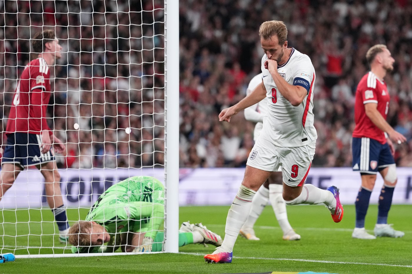 Harry Kane scores twice on record-tying 125th appearance for England | iNFOnews.ca Harry Kane scores twice on record-tying 125th appearance for England | iNFOnews.ca