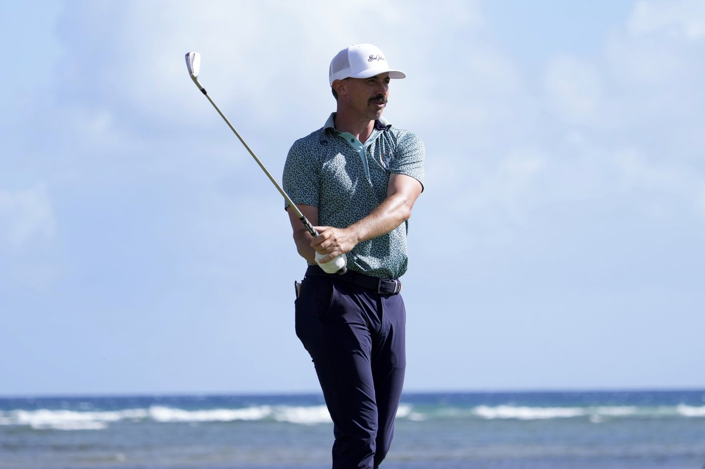 Spaun grabs one-stroke lead at Sony Open, Taylor two shots back | iNFOnews.ca