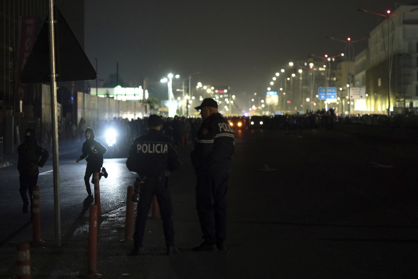Albania's opposition blocks roads in a protest to demand a caretaker Cabinet | iNFOnews.ca