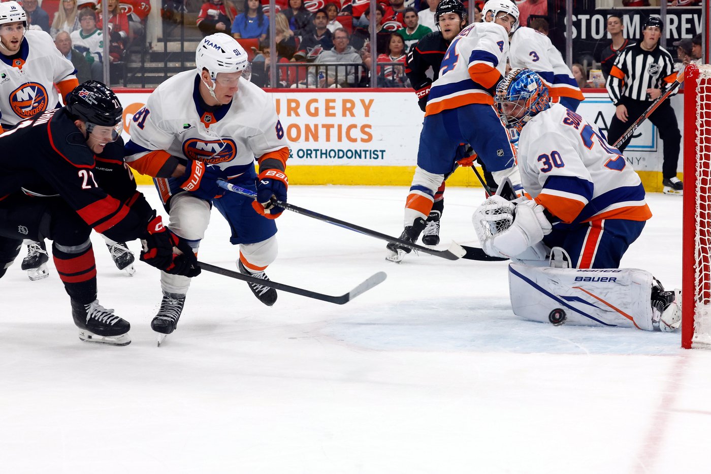 Jarvis scores twice to help the Hurricanes beat the Islanders 4-3 | iNFOnews.ca Jarvis scores twice to help the Hurricanes beat the Islanders 4-3 | iNFOnews.ca