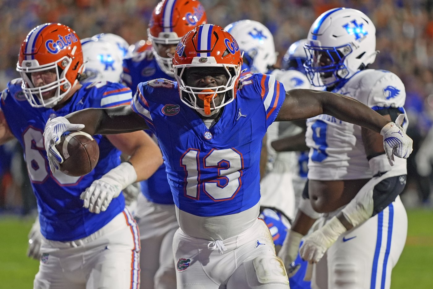 Jadan Baugh runs for 5 TDs as Florida dominates Kentucky 48-20 for 1st series win since 2020 | iNFOnews.ca