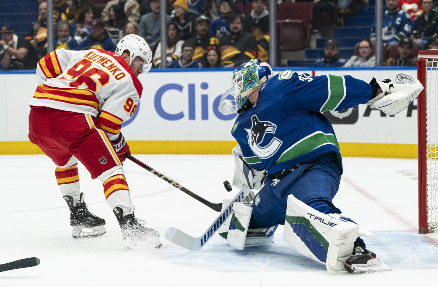 Canucks' Pettersson marks birthday with two points, 3-1 win over Flames | iNFOnews.ca
