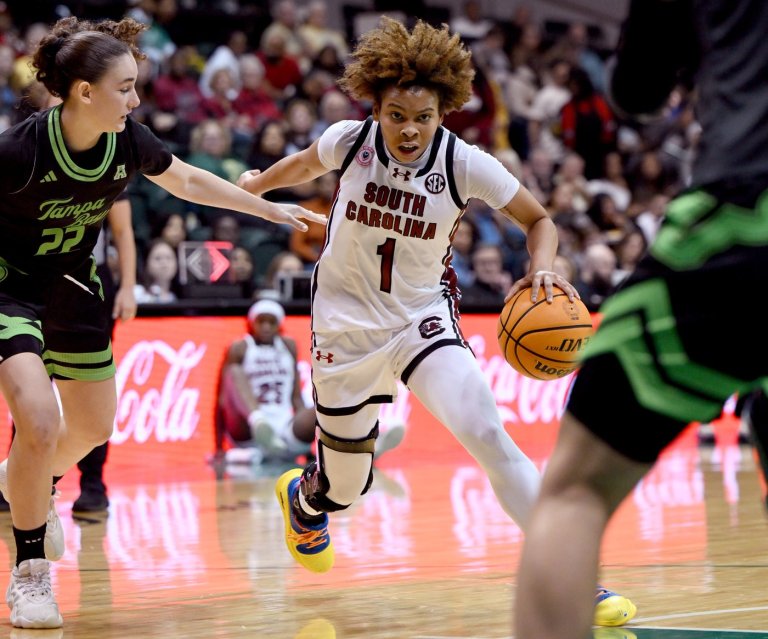 Joyce Edwards scores 34 as South Carolina beats South Florida 103-44 | iNFOnews.ca