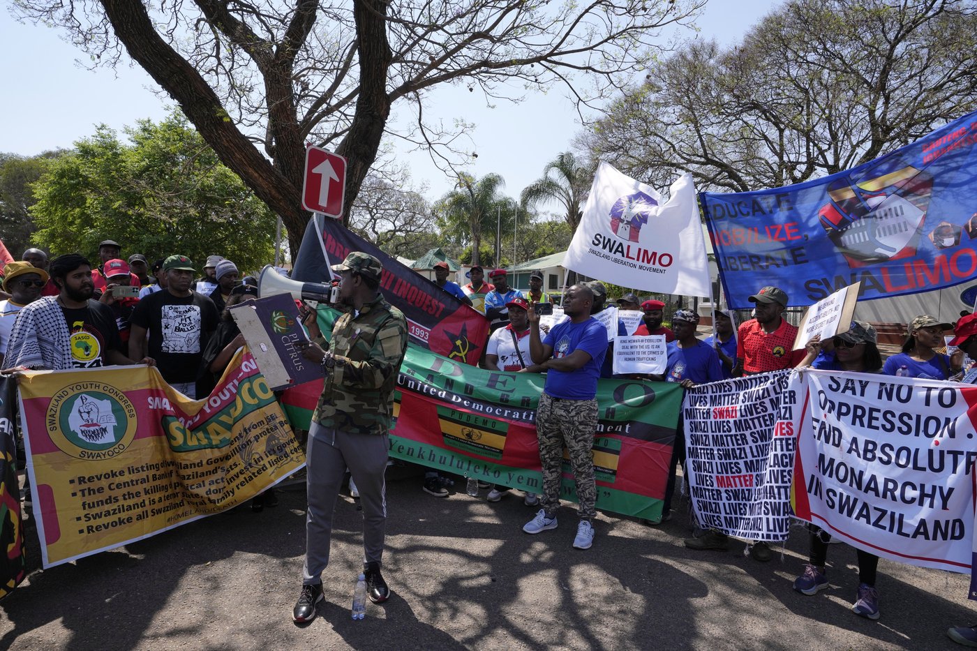 Rights group calls for urgent action for 5 men deported by US and held in Eswatini without charges | iNFOnews.ca