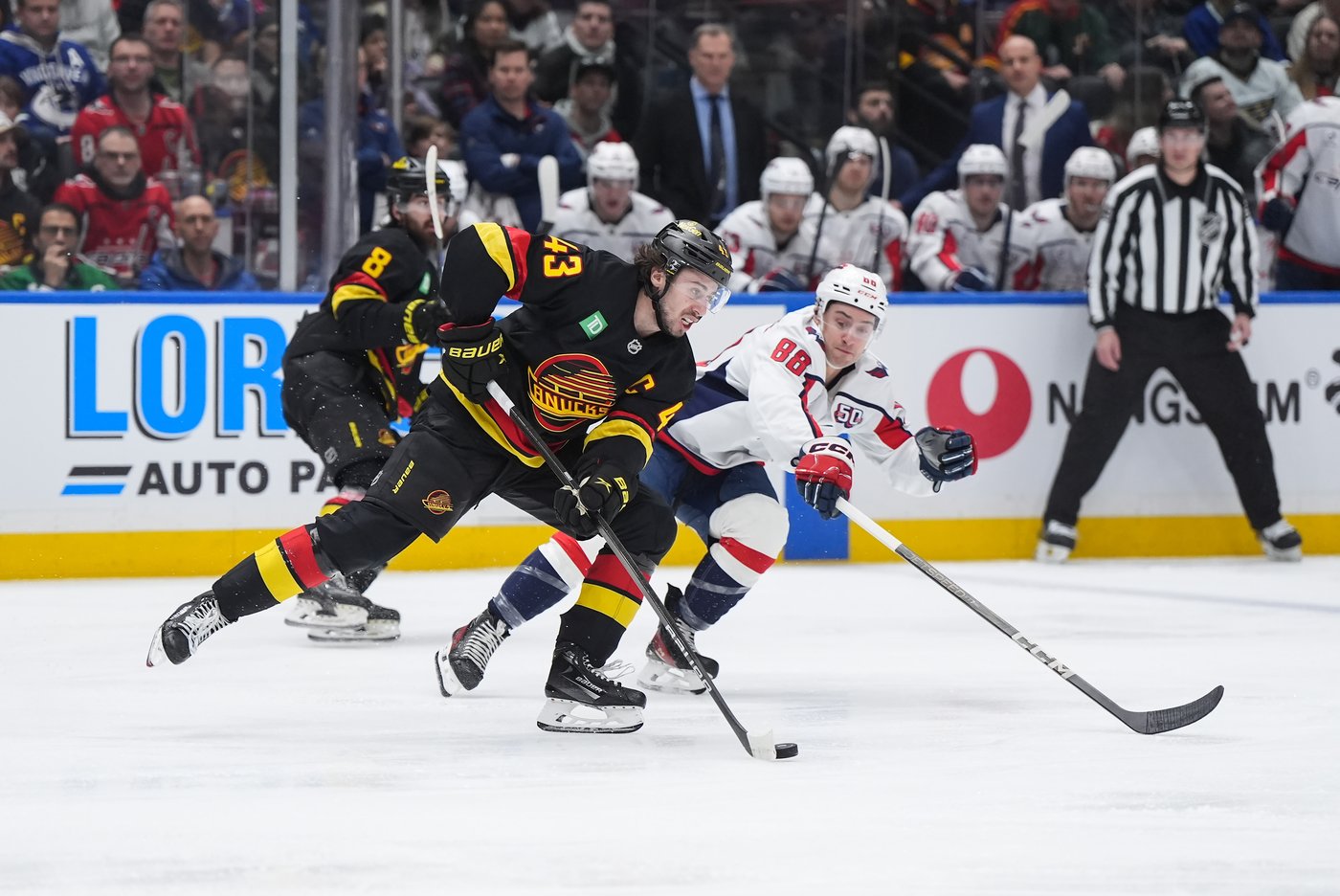 Hughes scores twice, Canucks snap Capitals' win streak with 2-1 decision | iNFOnews.ca