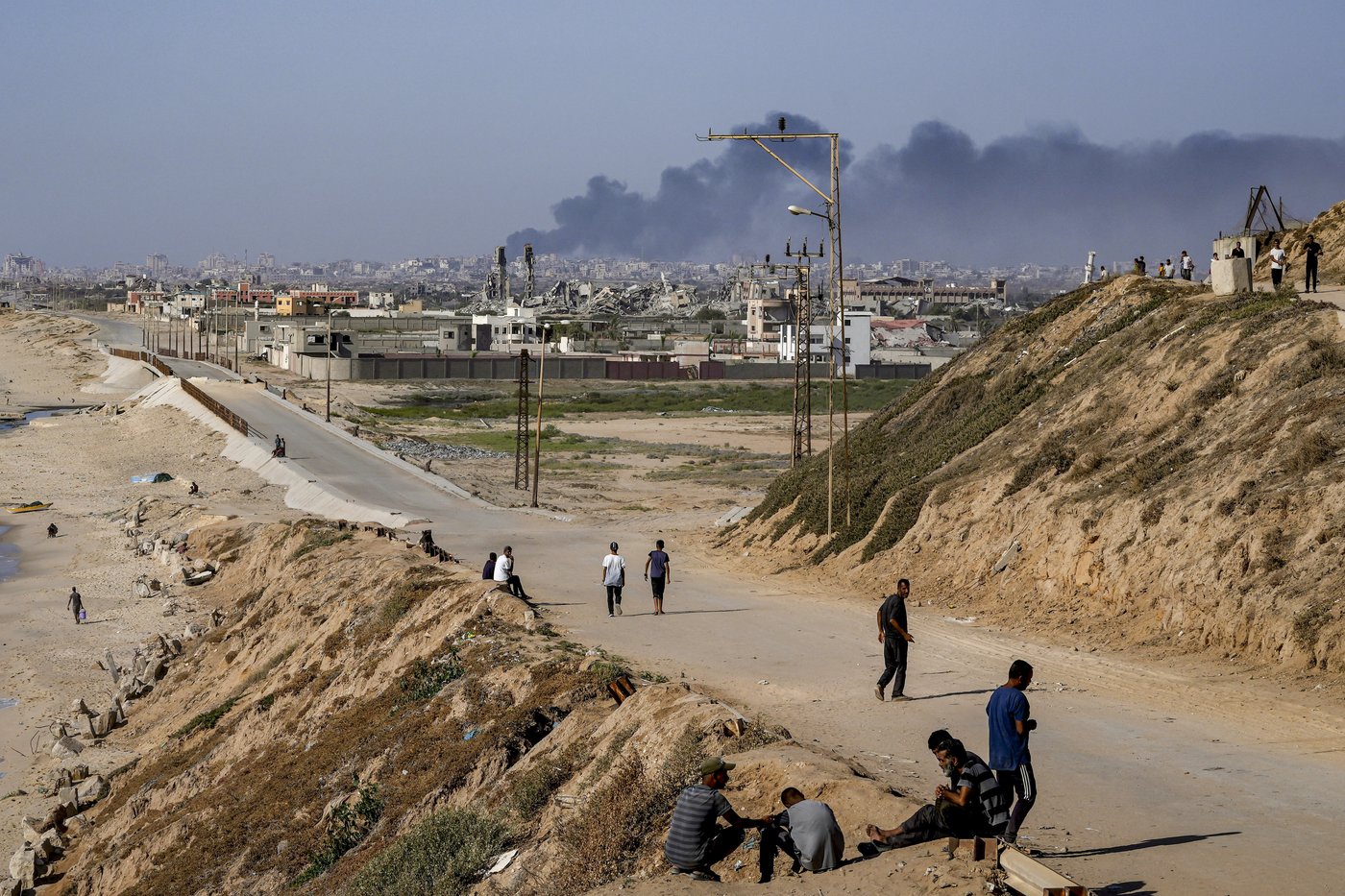 Negotiators say Israel and Hamas are inching toward a ceasefire deal. This is what it may look like | iNFOnews.ca