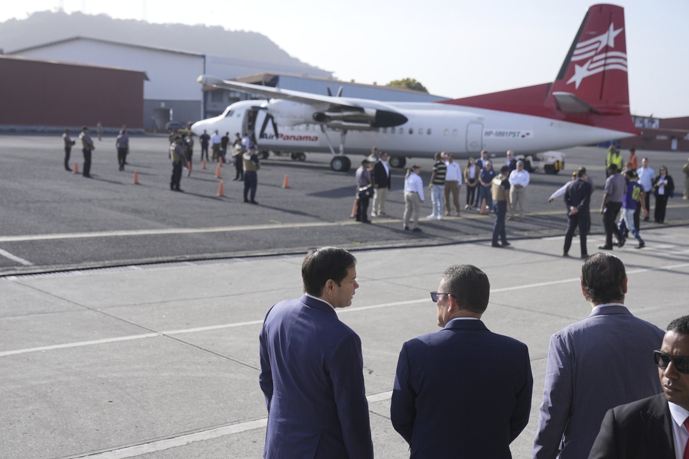 Rubio views a deportation flight in Panama as Trump prioritizes an immigration crackdown | iNFOnews.ca