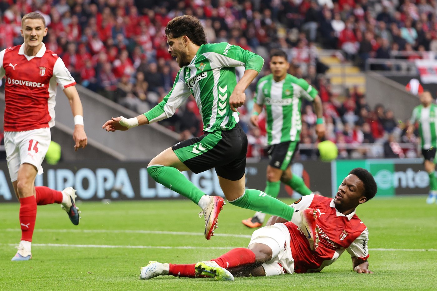 Hernández penalty earns Real Betis a 1-1 draw with Braga in Europa League quarterfinals | iNFOnews.ca Hernández penalty earns Real Betis a 1-1 draw with Braga in Europa League quarterfinals | iNFOnews.ca