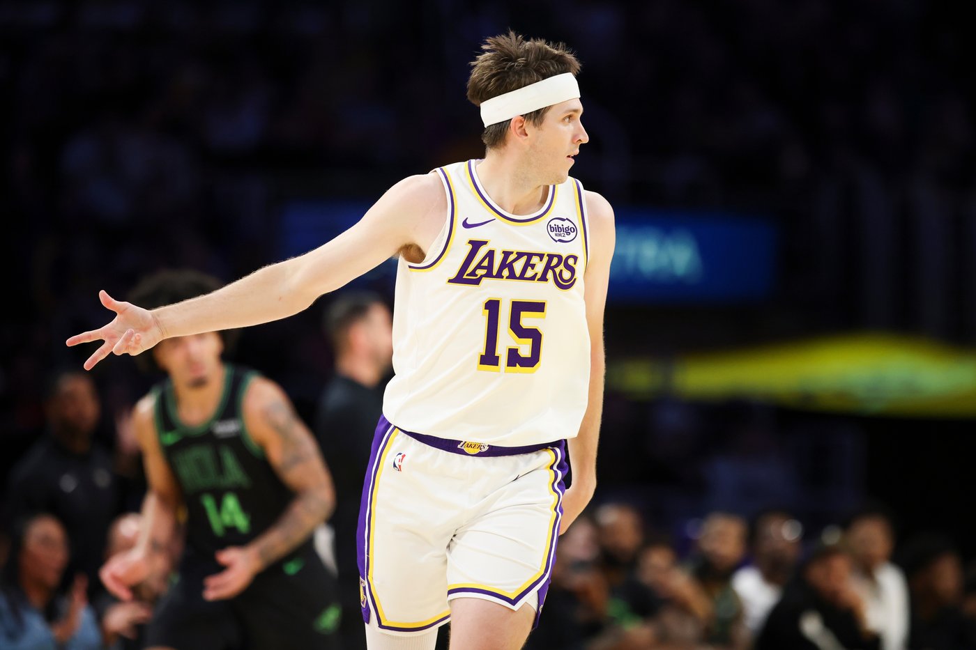 Lakers' Austin Reaves to miss at least a week with a mild calf strain | iNFOnews.ca