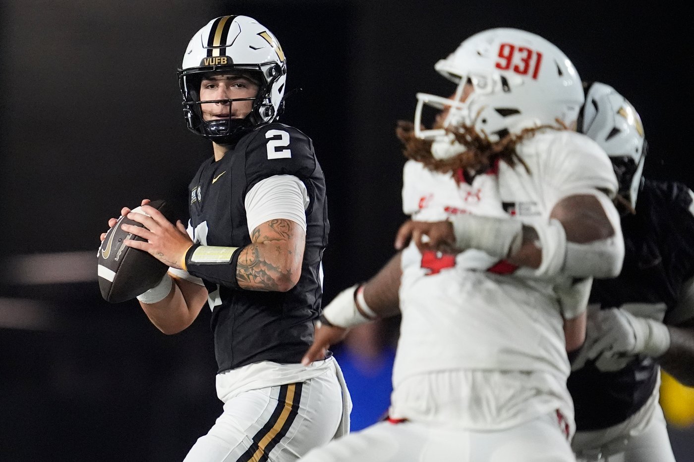 Vanderbilt opens with 28-9 win over Austin Peay with lightning ending game early | iNFOnews.ca Vanderbilt opens with 28-9 win over Austin Peay with lightning ending game early | iNFOnews.ca