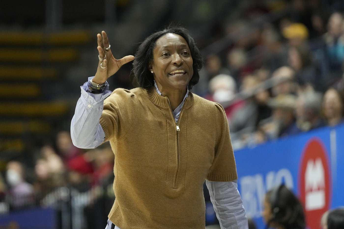 Cal hosts Raising the B.A.R. tournament that features Black female head coaches | iNFOnews.ca