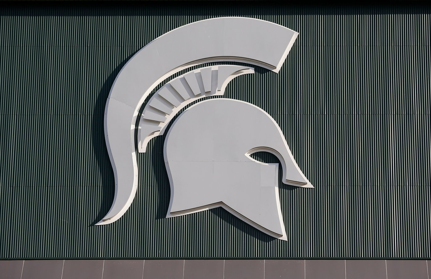 Former Michigan State player and director of hockey operations Dan Sturges dies at 40 | iNFOnews.ca