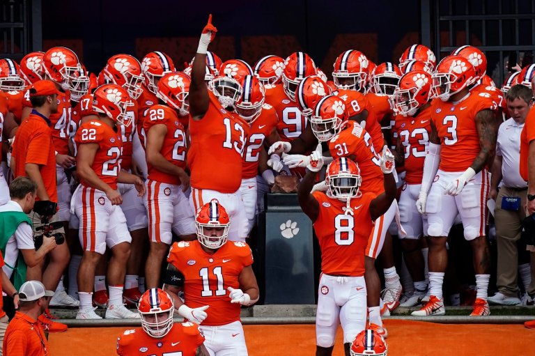 Clemson's Howard's Rock, 'Play Like a Champion Today' signs among beloved totems in college football | iNFOnews.ca