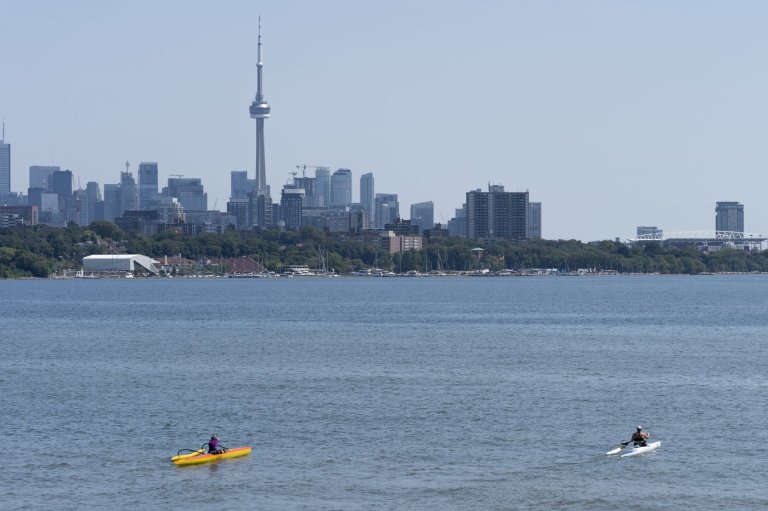 World Cup fans to hike Grouse Mountain, kayak to Toronto Islands for watch parties | iNFOnews.ca