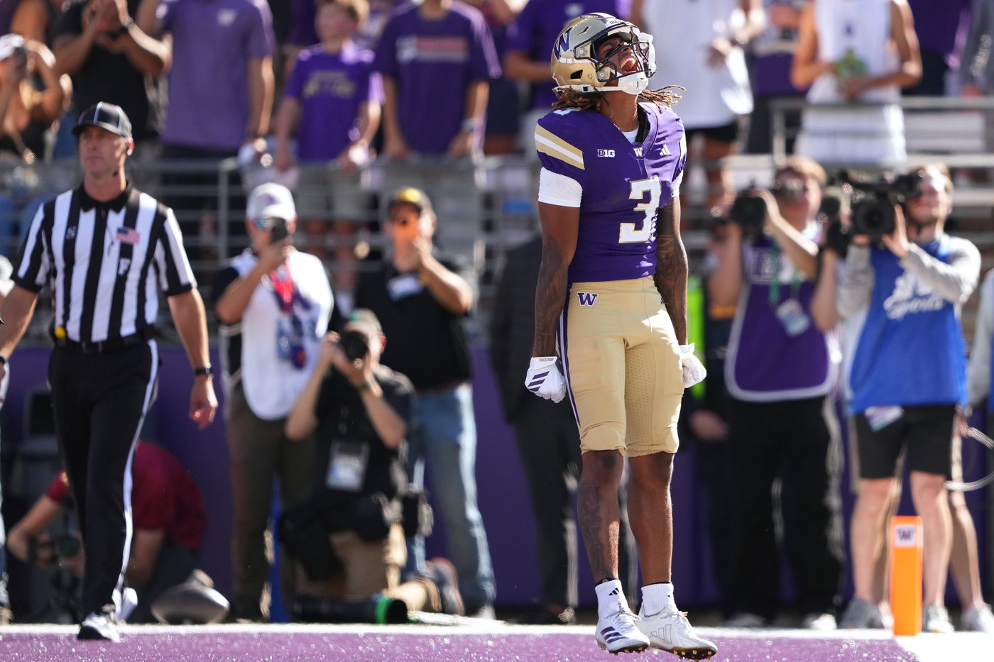 Washington offense overcomes early struggles in Apple Cup win | iNFOnews.ca
