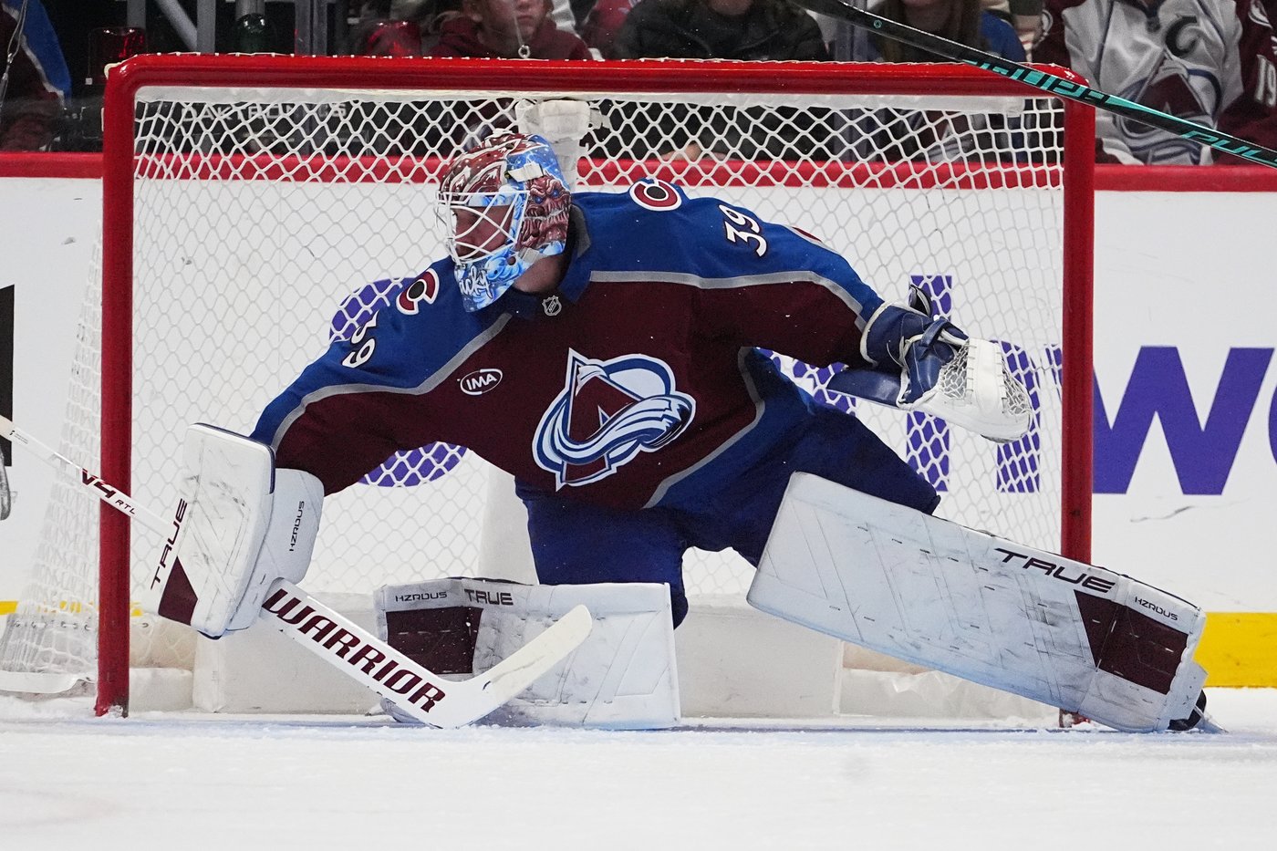 Avalanche win 10th straight, shut out Sharks 6-0 | iNFOnews.ca