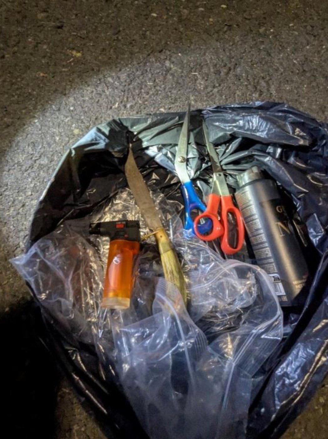 Man is charged with bringing a bomb in his carry-on bag to a California airport | iNFOnews.ca Man is charged with bringing a bomb in his carry-on bag to a California airport | iNFOnews.ca