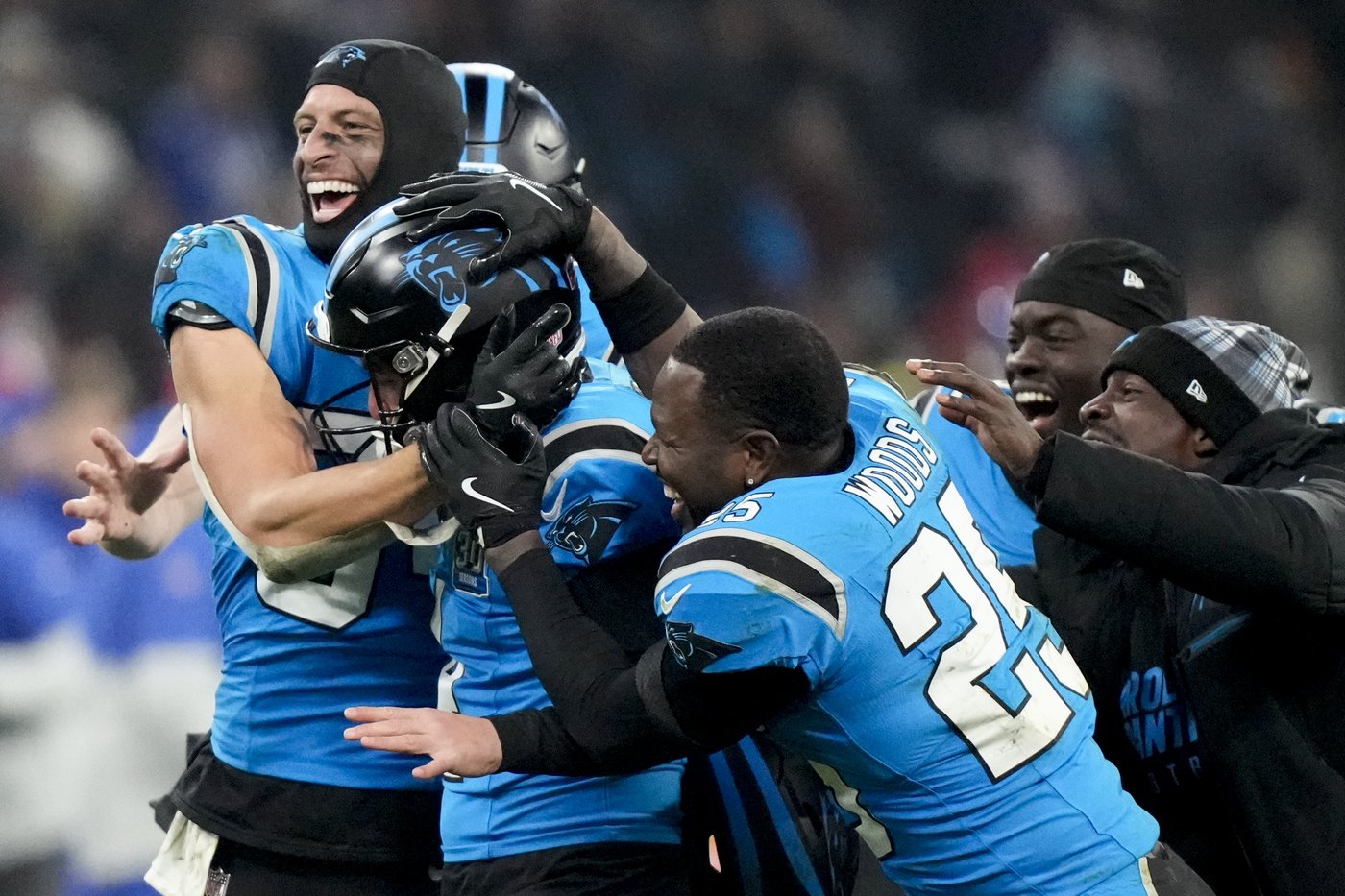 Pineiro's 36-yard field goal in OT lifts Panthers to 20-17 win over Giants in Germany | iNFOnews.ca Pineiro's 36-yard field goal in OT lifts Panthers to 20-17 win over Giants in Germany | iNFOnews.ca