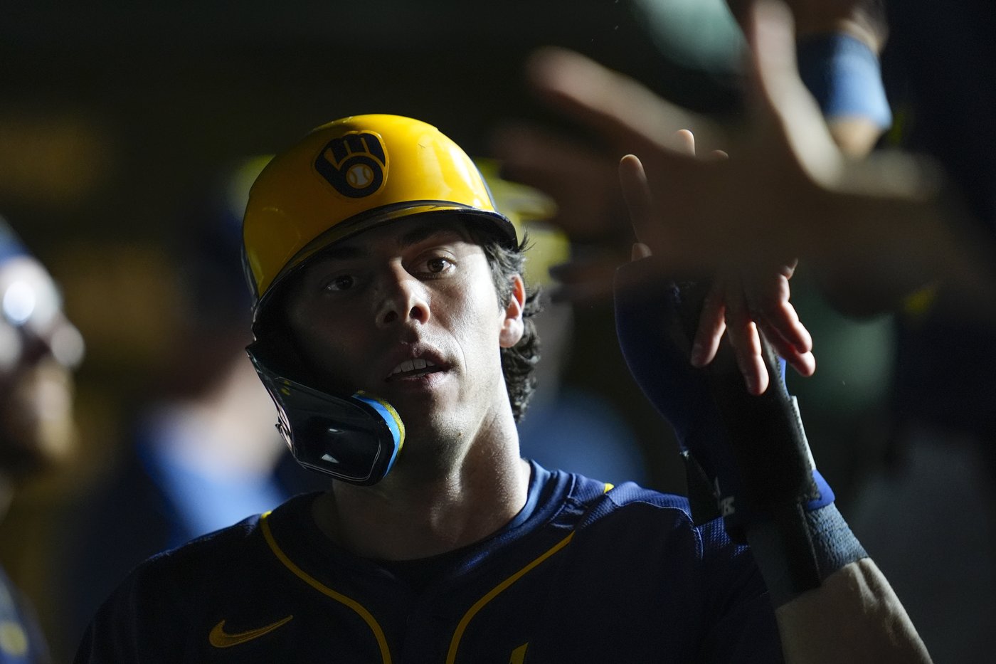 Busch hits a 3-run double off Misiorowski as the Cubs beat the Brewers 4-3 | iNFOnews.ca
