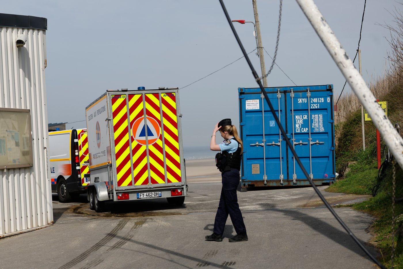4 dead, 38 rescued during attempted channel crossing from France to UK | iNFOnews.ca