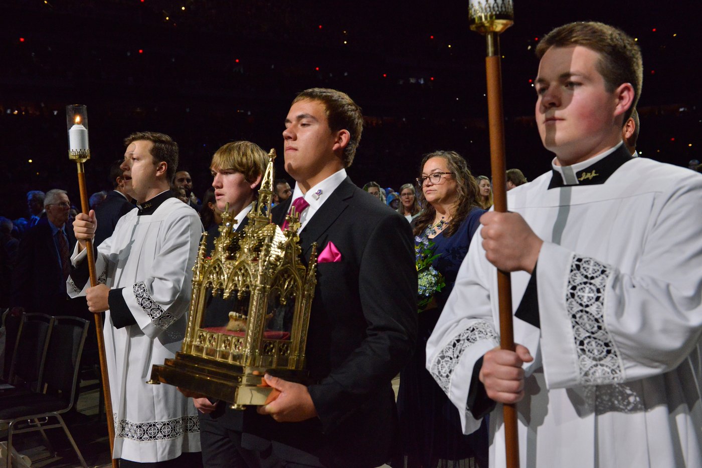 Famed radio and TV priest Fulton Sheen is beatified in St. Louis, putting him a step from sainthood | iNFOnews.ca