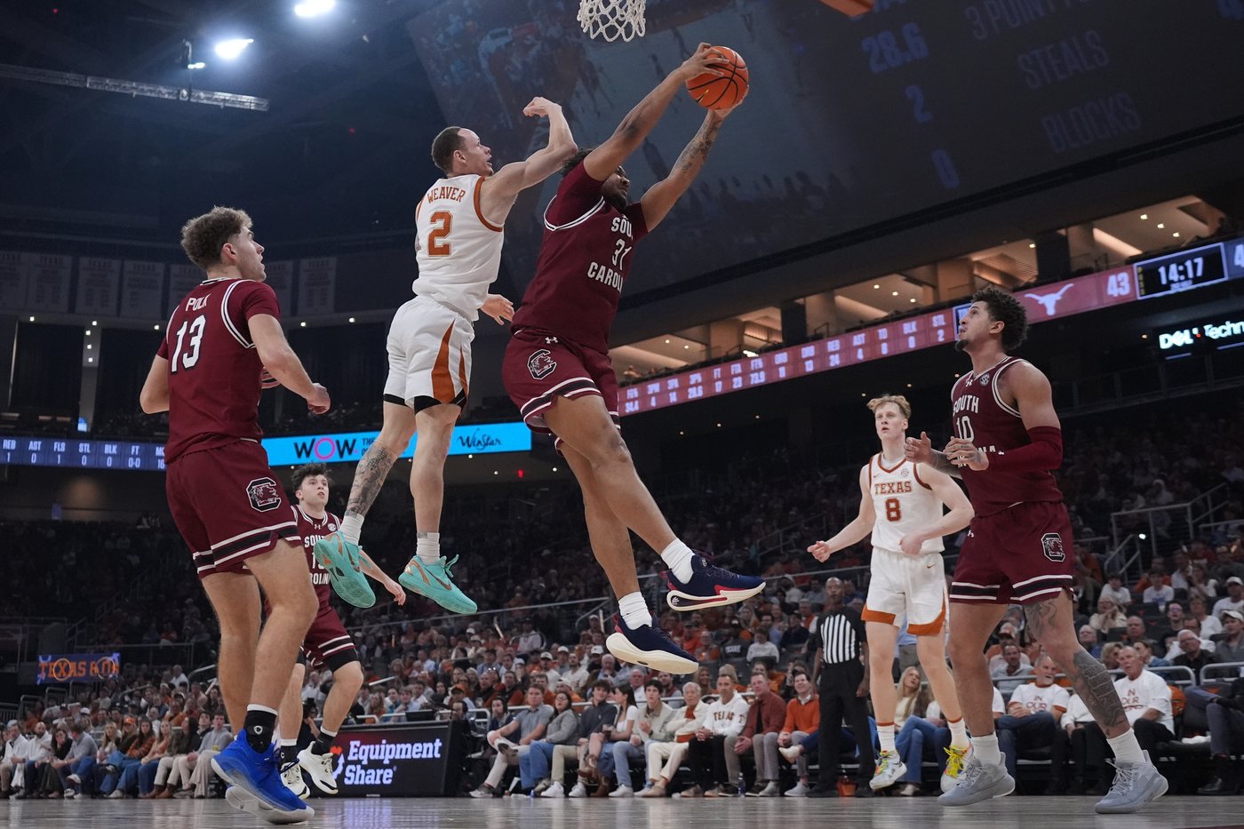 Texas beats South Carolina behind Swain's 22 points, 10 rebounds | iNFOnews.ca