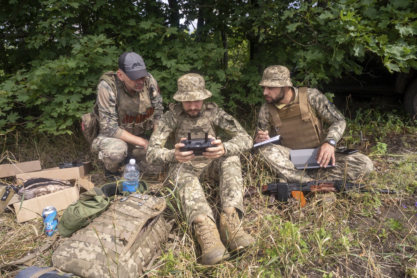 Zelenskyy says Putin wants the rest of Ukraine's Donetsk region as part of a ceasefire | iNFOnews.ca