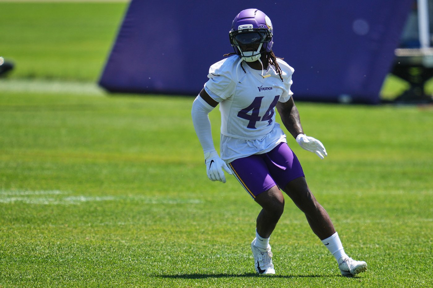 Brian Flores and the Vikings will have a younger defense, whether Harrison Smith returns or not | iNFOnews.ca