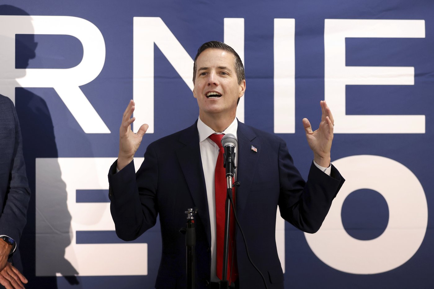Trump-backed Republican Bernie Moreno defeats incumbent US Sen. Sherrod Brown in key Ohio race | iNFOnews.ca