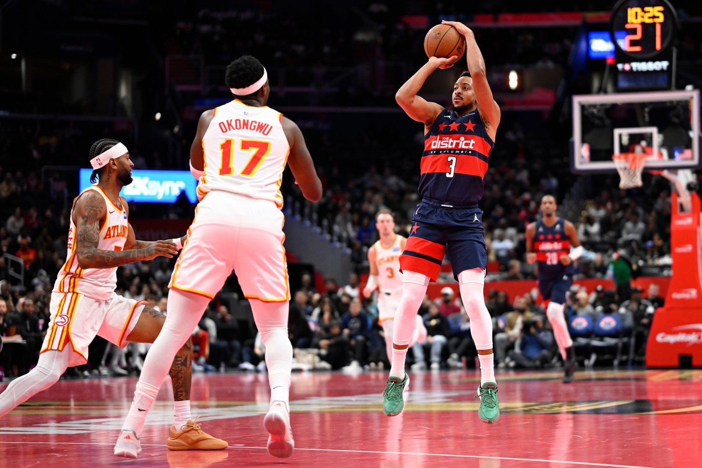 McCollum scores 46 as Wizards snap 14-game skid with 132-113 win over Hawks | iNFOnews.ca
