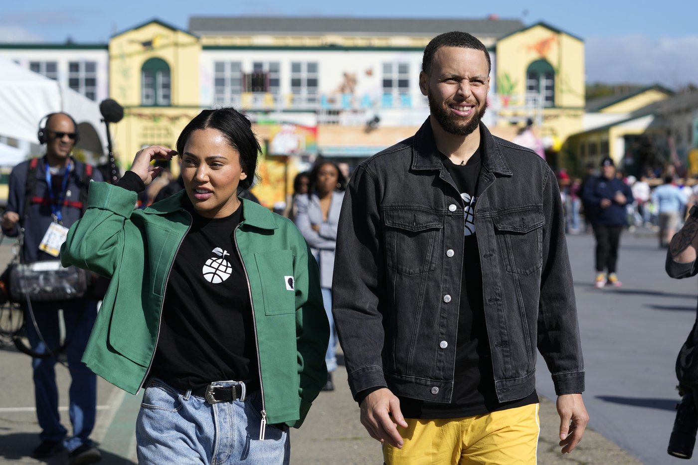 Stephen and Ayesha Curry are celebrating their roles as All-Star hosts in the Bay this weekend | iNFOnews.ca
