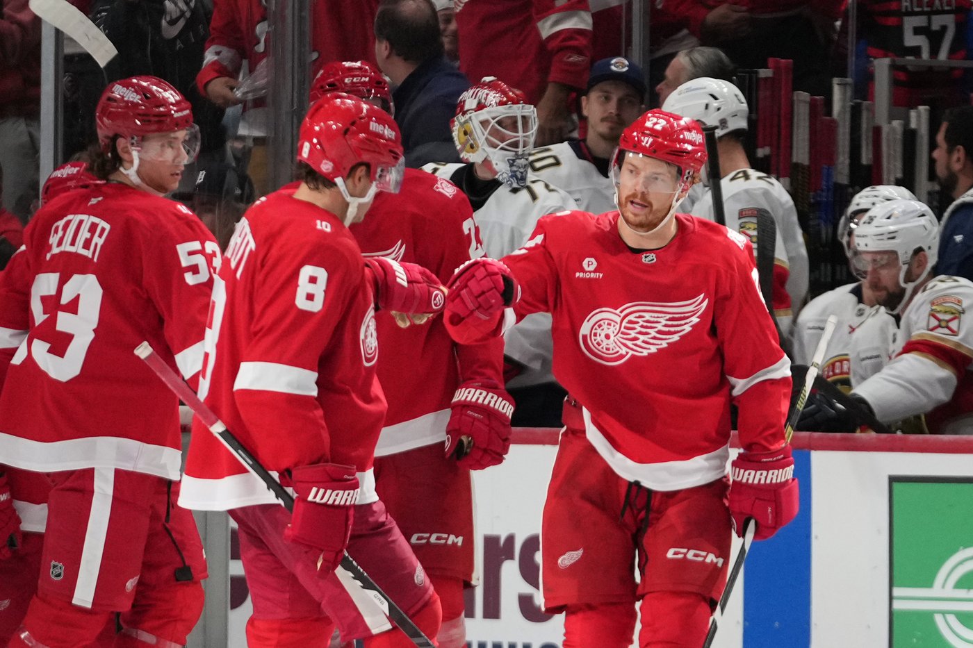 Red Wings beat Panthers 4-1, Cam Talbot makes 21 saves | iNFOnews.ca Red Wings beat Panthers 4-1, Cam Talbot makes 21 saves | iNFOnews.ca